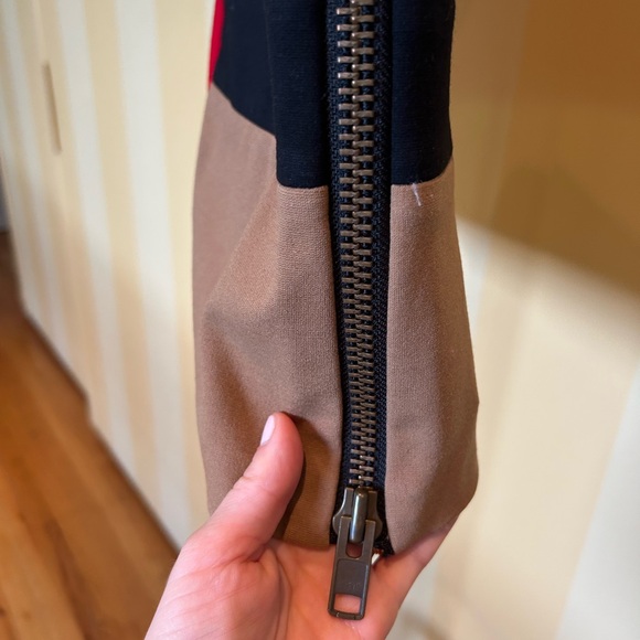 PRISTINE DIANE VON FURSTENBURG SIZE 4 MINI SKIRT - Picture 3 of 5